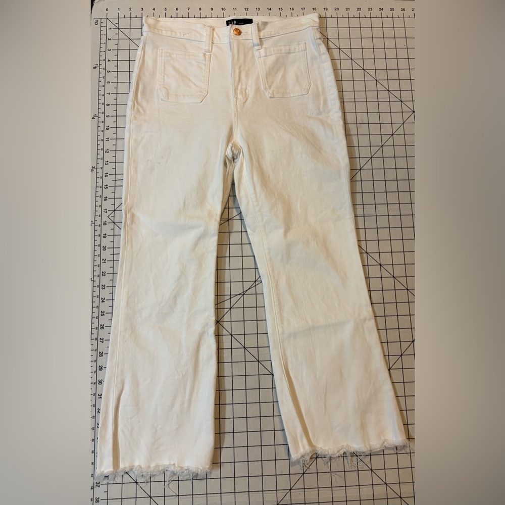 GAP‎ Women’s Size 4/27R White 70s Flare Pants